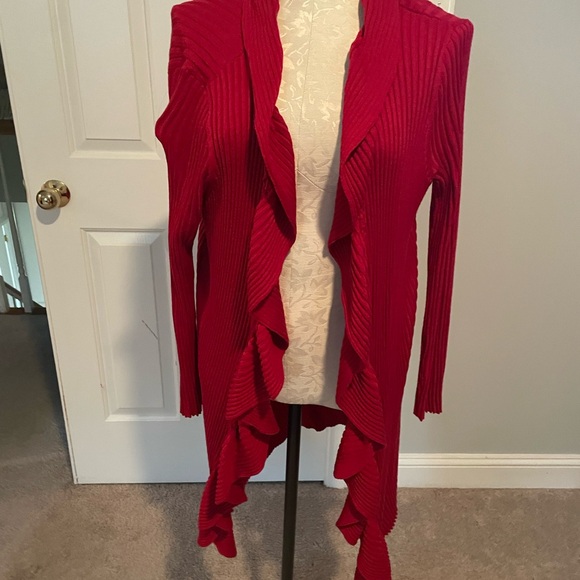 Chico’s red longline cardigan with ruffles - Picture 3 of 3